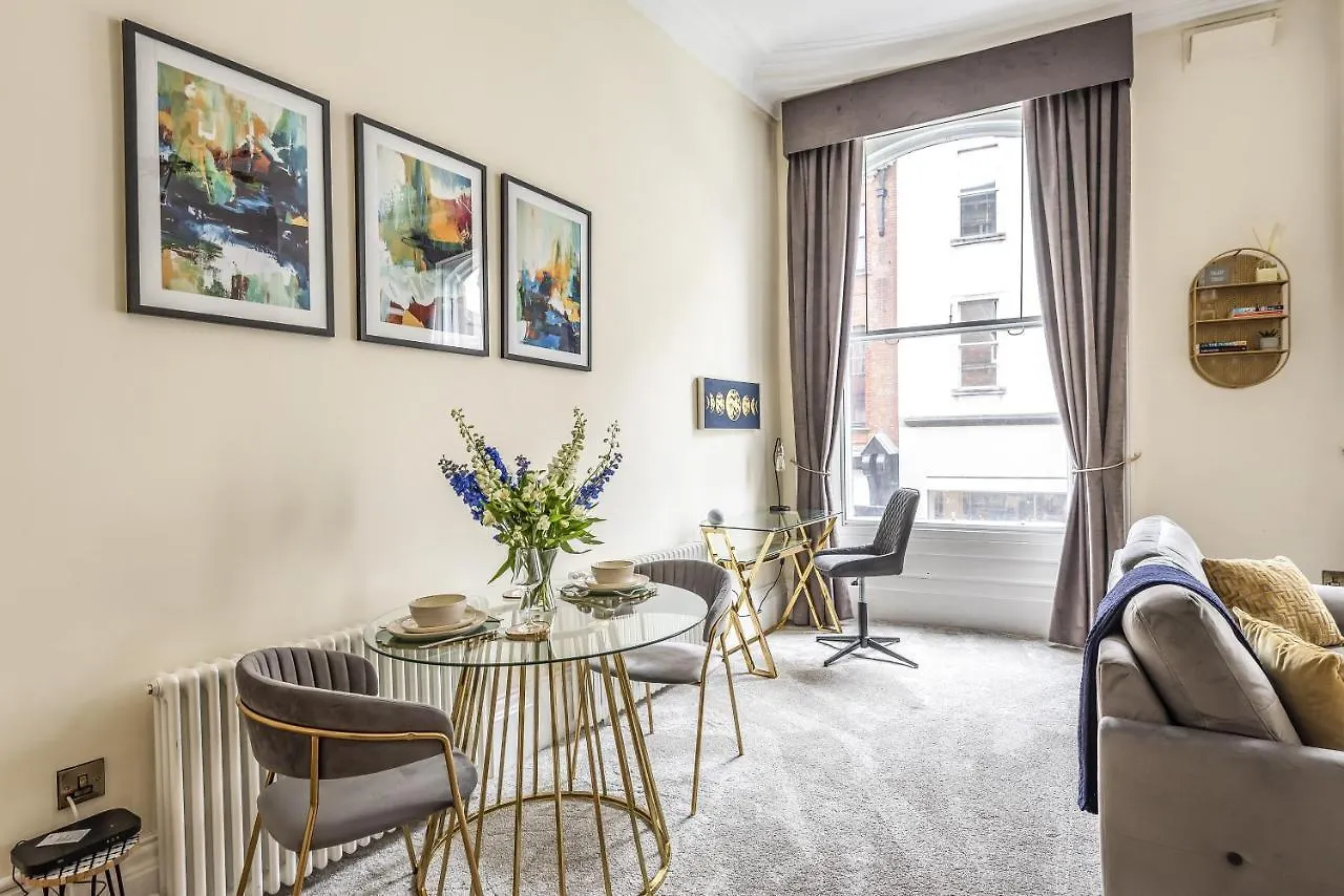 Rowntree One - Stunning Apartment- Grade II Listed -Joseph Rowntree Birthplace York 0*,  Velká Británie