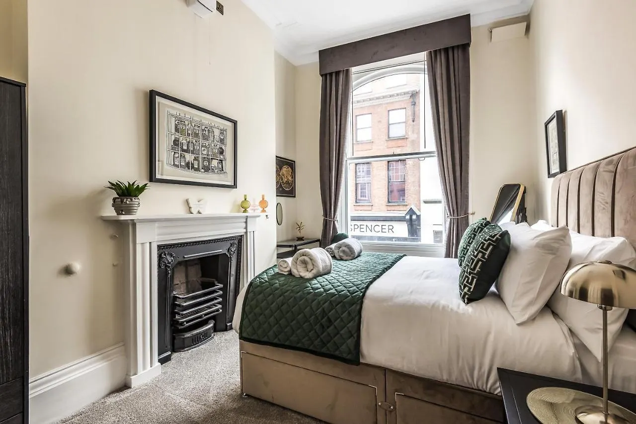 Rowntree One - Stunning Apartment- Grade II Listed -Joseph Rowntree Birthplace York